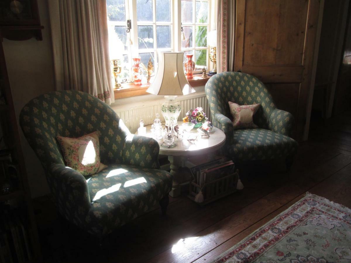 Clayton Wickham Farmhouse Hurstpierpoint Exterior photo