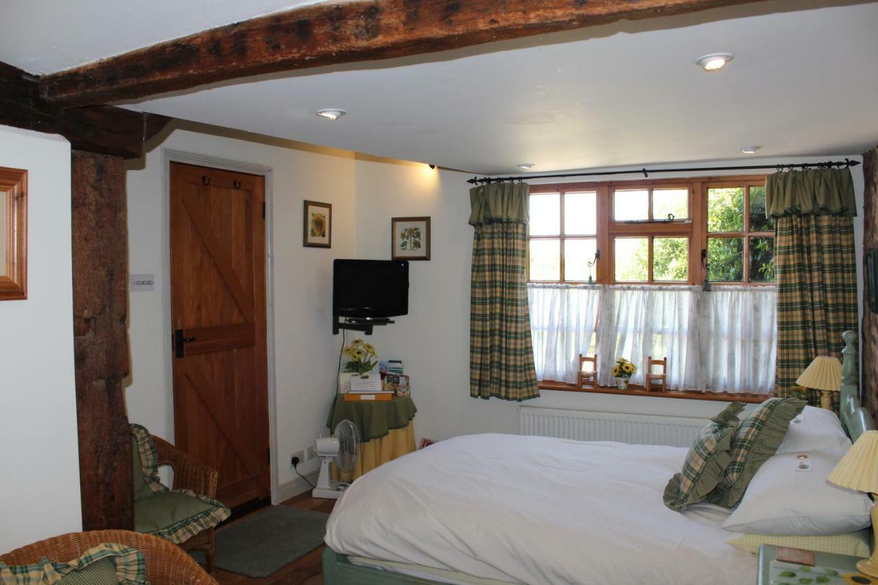 Clayton Wickham Farmhouse Hurstpierpoint Exterior photo