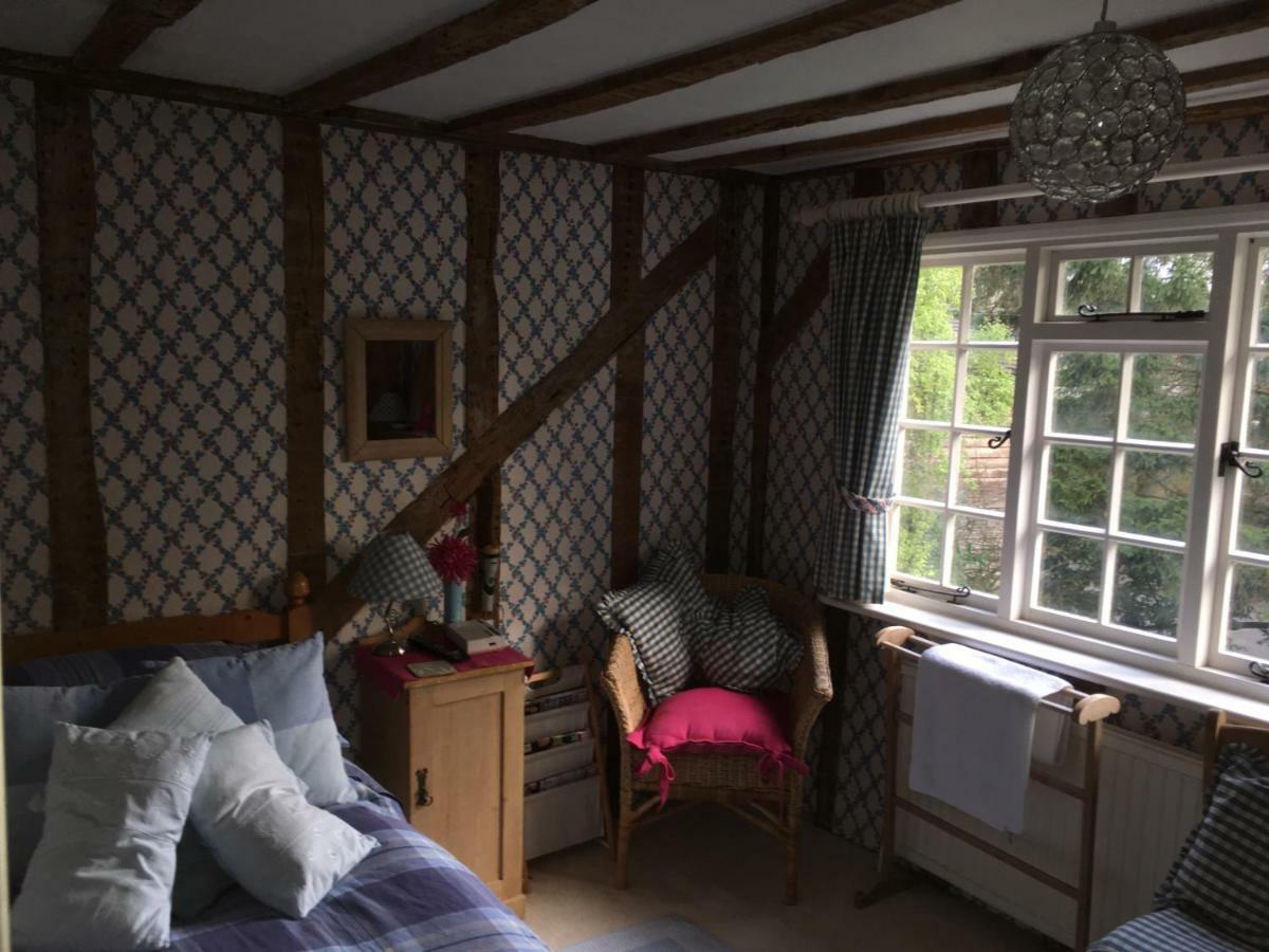 Clayton Wickham Farmhouse Hurstpierpoint Exterior photo
