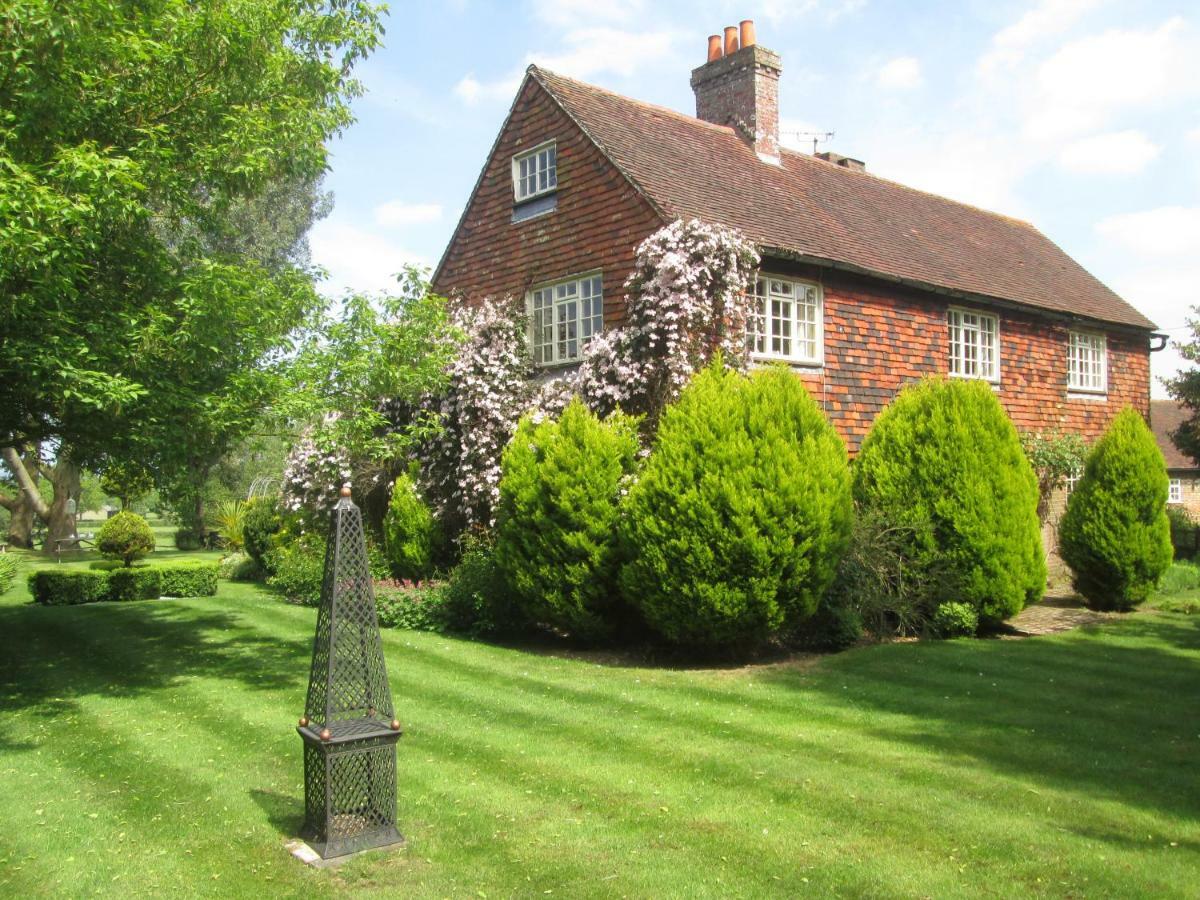 Clayton Wickham Farmhouse Hurstpierpoint Exterior photo